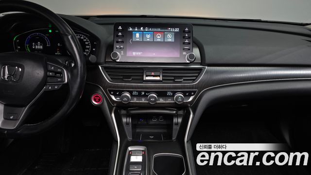 Honda Accord (X) 2.0 Hybrid Touring 2021 — фото 14
