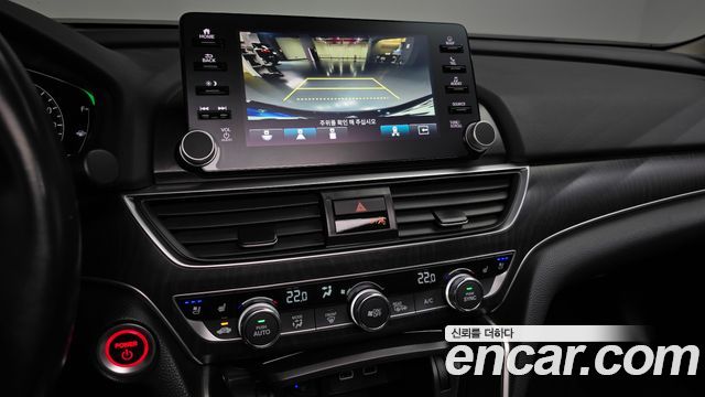Honda Accord (X) 2.0 Hybrid Touring 2021 — фото 15