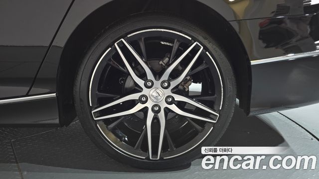 Honda Accord (X) 2.0 Hybrid Touring 2021 — фото 21