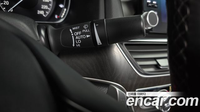 Honda Accord (X) 2.0 Hybrid Touring 2021 — фото 31