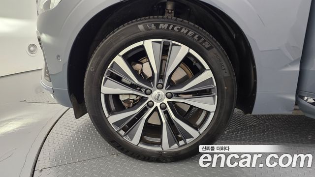 Volvo XC60 (II) B6 Inscirtion 2022 — фото 5