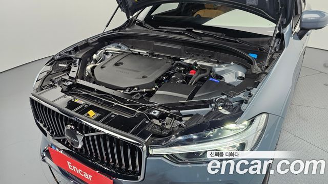 Volvo XC60 (II) B6 Inscirtion 2022 — фото 6