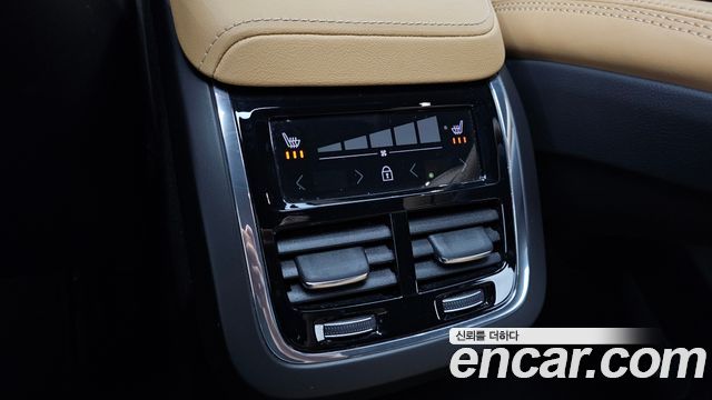 Volvo XC60 (II) B6 Inscirtion 2022 — фото 21
