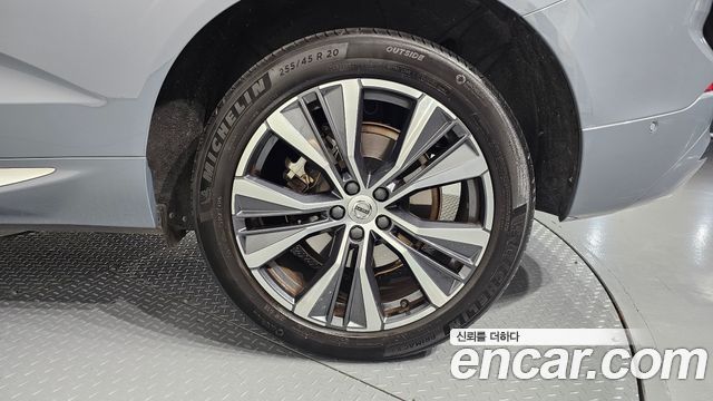Volvo XC60 (II) B6 Inscirtion 2022 — фото 27