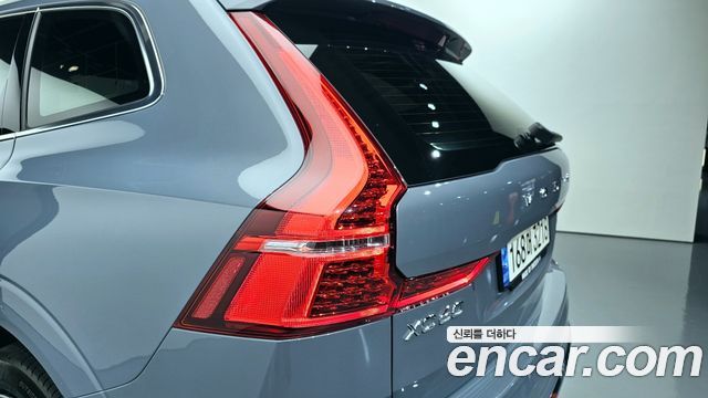 Volvo XC60 (II) B6 Inscirtion 2022 — фото 29