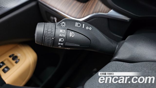 Volvo XC60 (II) B6 Inscirtion 2022 — фото 35