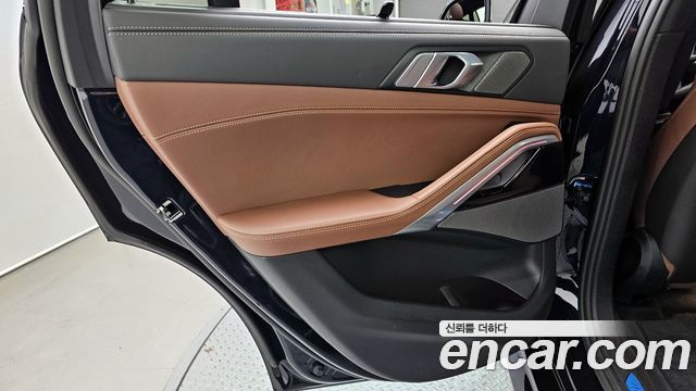 BMW X6 (G06) xDrive40i M Sport 2026 — фото 25