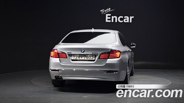 BMW 5 Series (F10) 528i xDrive Luxury 2014 — фото 4