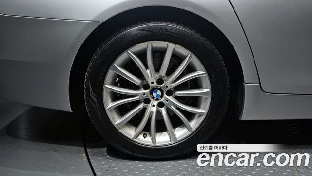 BMW 5 Series (F10) 528i xDrive Luxury 2014 — фото 5