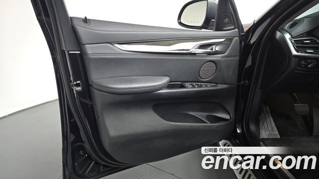 BMW X6 (F16) xDrive 30d 2016 — фото 33