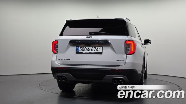 Ford Explorer (VI) 3.0 Platinum 4WD 2021 — фото 4