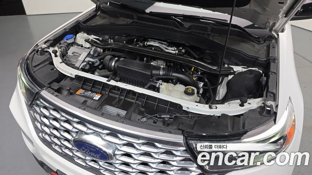 Ford Explorer (VI) 3.0 Platinum 4WD 2021 — фото 6