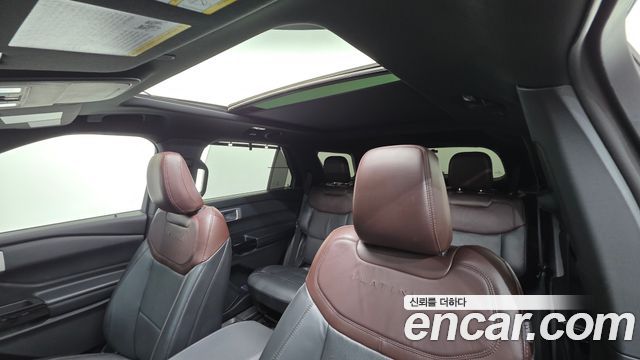 Ford Explorer (VI) 3.0 Platinum 4WD 2021 — фото 15