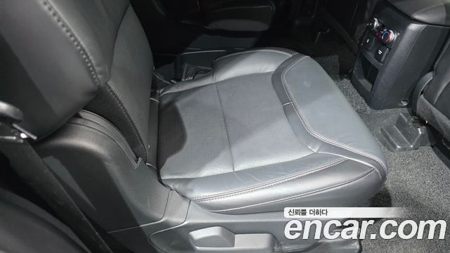 Ford Explorer (VI) 3.0 Platinum 4WD 2021 — фото 32