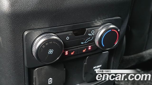 Ford Explorer (VI) 3.0 Platinum 4WD 2021 — фото 36