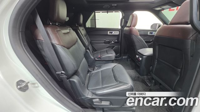 Ford Explorer (VI) 3.0 Platinum 4WD 2021 — фото 37