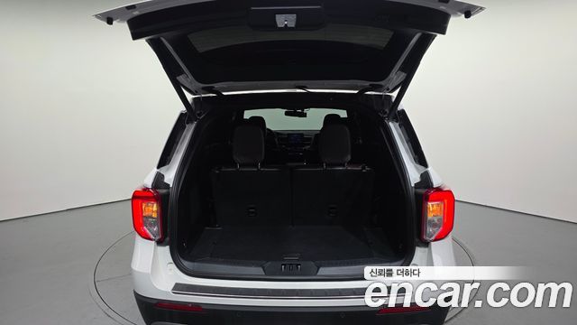 Ford Explorer (VI) 3.0 Platinum 4WD 2021 — фото 38