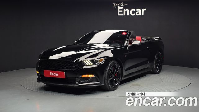 Ford Mustang Convertible