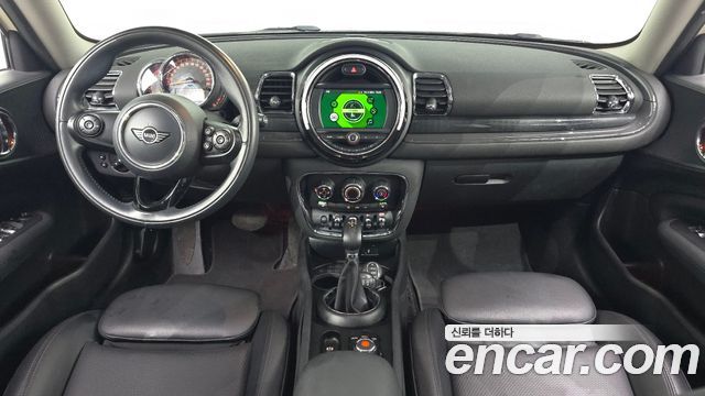 MINI Cooper Clubman Standard 2nd 2019 — фото 7
