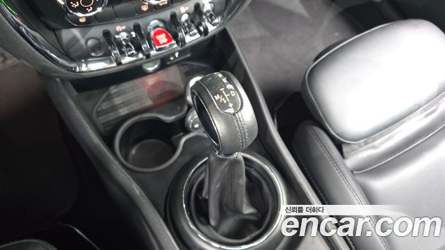 MINI Cooper Clubman Standard 2nd 2019 — фото 9
