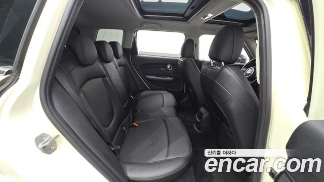 MINI Cooper Clubman Standard 2nd 2019 — фото 11