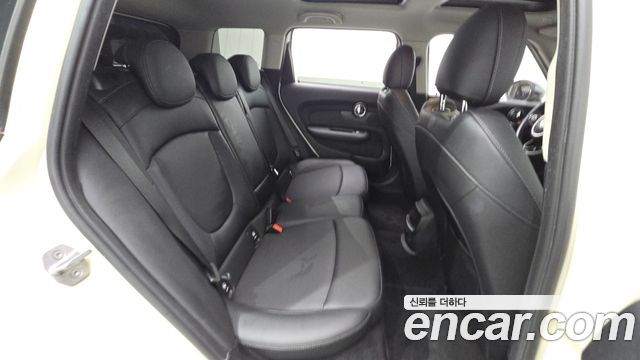 MINI Cooper Clubman Standard 2nd 2019 — фото 12