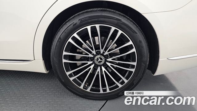 Mercedes-Benz S-Class (W223) S350 d 2023 — фото 21