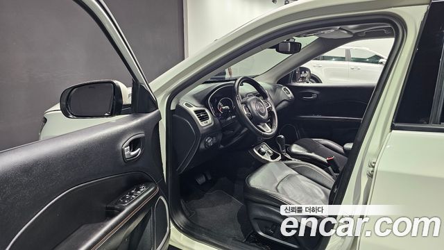 Jeep Compass (II) 2.4 Longitude AWD 2018 — фото 10