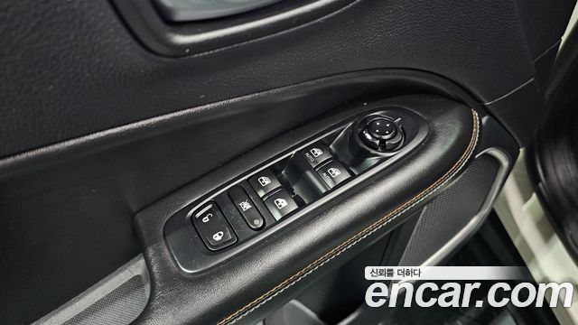 Jeep Compass (II) 2.4 Longitude AWD 2018 — фото 28