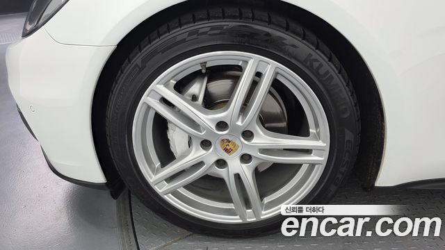 Porsche Panamera (971) 3.0 AWD 2019 — фото 5