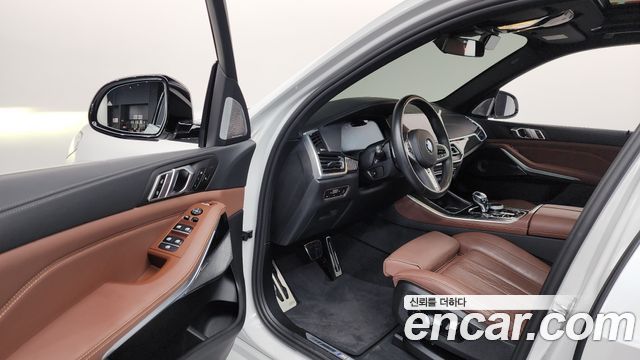 BMW X5 (G05) M50i 2022 — фото 10