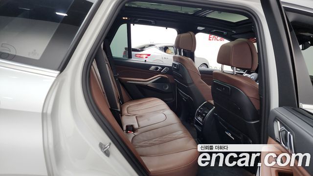 BMW X5 (G05) M50i 2022 — фото 11