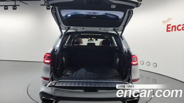 BMW X5 (G05) M50i 2022 — фото 18