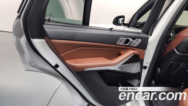 BMW X5 (G05) M50i 2022 — фото 25