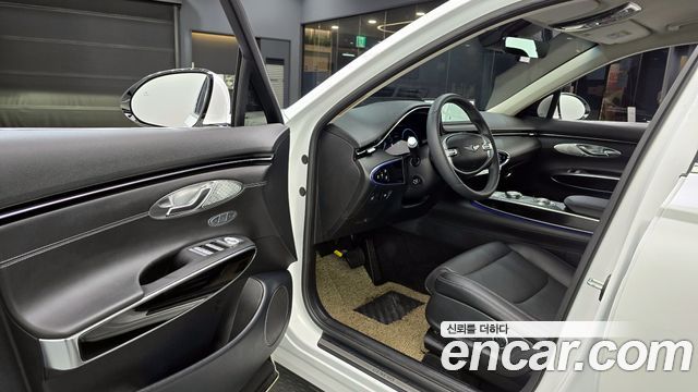 Genesis GV70 2.5T Gasoline 2WD 2024 — фото 10