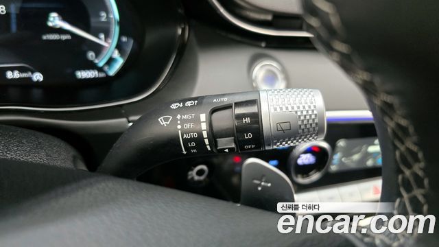 Genesis GV70 2.5T Gasoline 2WD 2024 — фото 19
