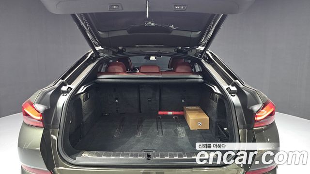 BMW X6 (G06) xDrive40i M Sport 2021 — фото 16