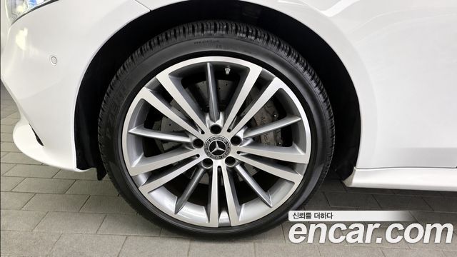 Mercedes-Benz CLS-Class (C257) CLS400d 4MATIC 2019 — фото 5