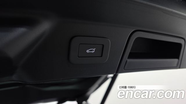 Land Rover Range Rover Velar 2.0 P400E Dynamic SE 2026 — фото 22