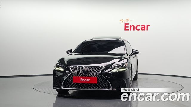 Lexus LS500h (V) 3.5 Platinum AWD 2018 — фото 3