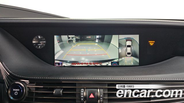 Lexus LS500h (V) 3.5 Platinum AWD 2018 — фото 16