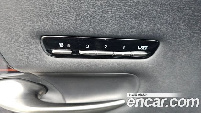 Lexus LS500h (V) 3.5 Platinum AWD 2018 — фото 29