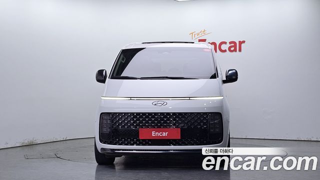 Hyundai Staria Lounge 9-Seater Inspiration 2022 — фото 3