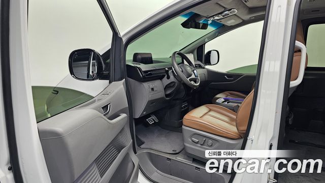 Hyundai Staria Lounge 9-Seater Inspiration 2022 — фото 10