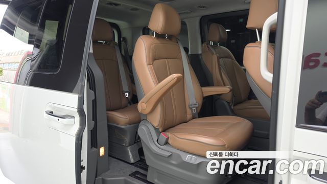 Hyundai Staria Lounge 9-Seater Inspiration 2022 — фото 12