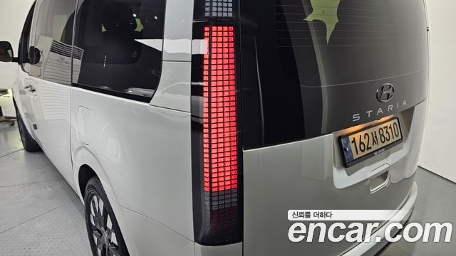 Hyundai Staria Lounge 9-Seater Inspiration 2022 — фото 23