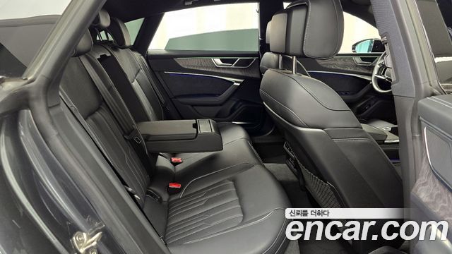 Audi A7 (4K) 55 TFSI Quattro Premium 2024 — фото 12