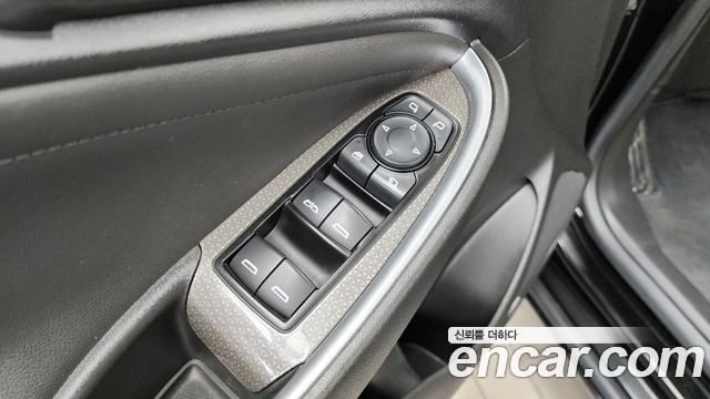 Chevrolet Malibu 2.0 Turbo LT Special 2019 — фото 26