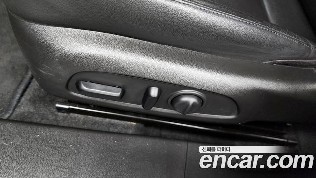 Chevrolet Malibu 2.0 Turbo LT Special 2019 — фото 31