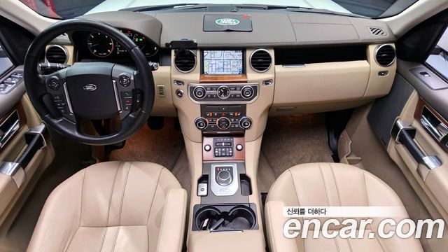 Land Rover Discovery 4 3.0 SDV6 SE 2016 — фото 7